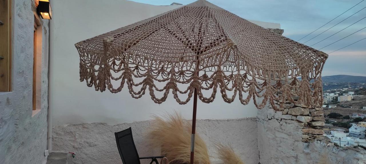 Clockwise Earthy Vibe House In Apano Chora
